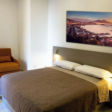 Centro & Hotel Nápoles