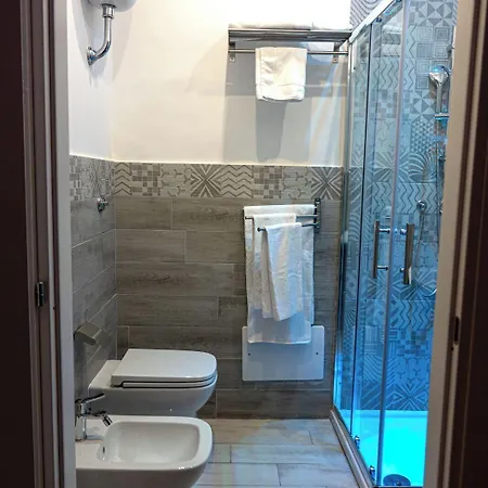 Centro & Hotel Naples