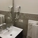 Centro & Hotel 2*